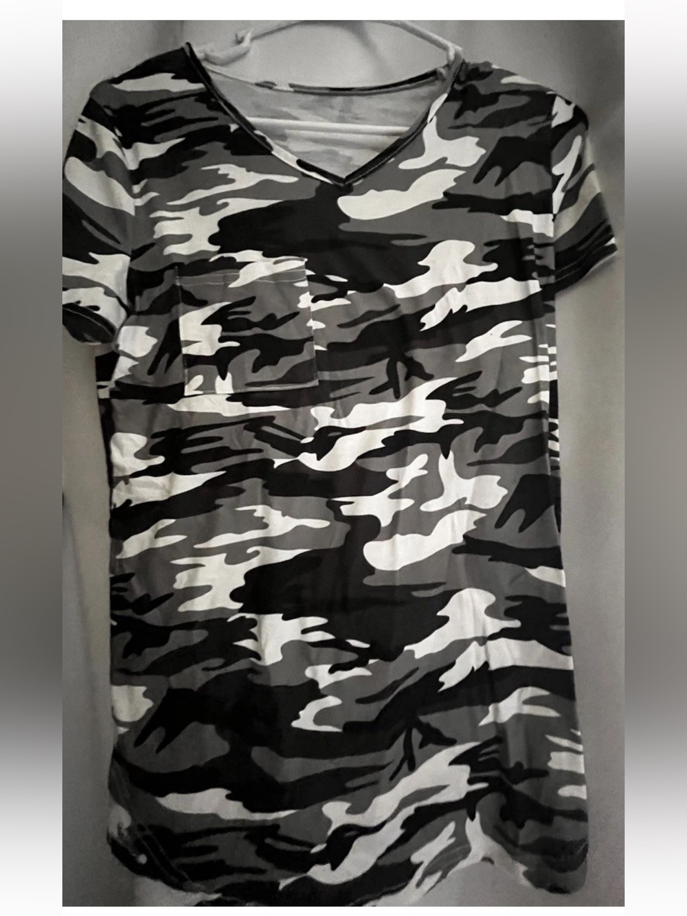 NWOT Women’s Black Camo Short Sleeve T-shirt Size Small